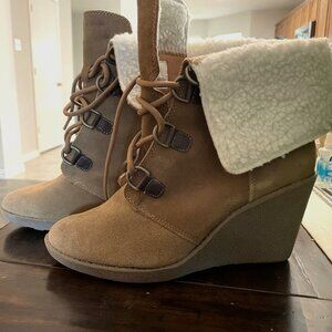Coach and Four brown suede fur wedge boots size 9.5